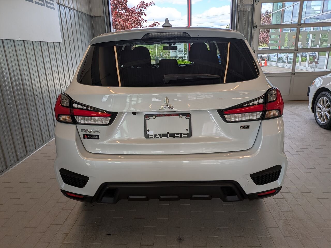 2024 Mitsubishi RVR White Gatineau - photo #2