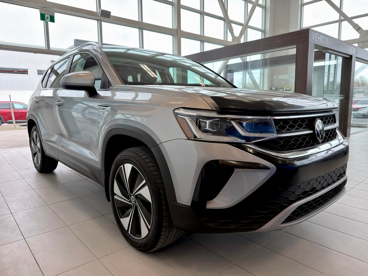 2023 Volkswagen Taos Silver Notre-Dame-des-Prairies - photo #5