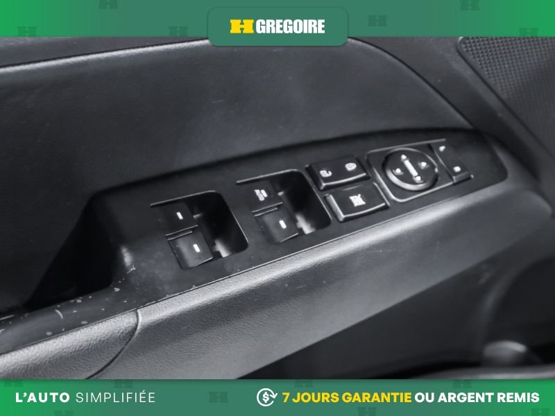 2019 Hyundai Elantra Black Saint-Eustache - photo #13
