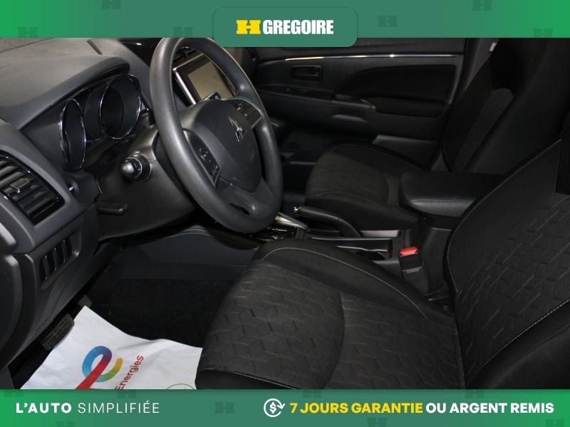 2024 Mitsubishi RVR White Blainville - photo #16