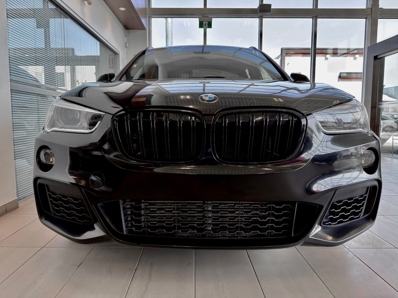 BMW X1 2017 Noir Notre-Dame-des-Prairies - photo #4