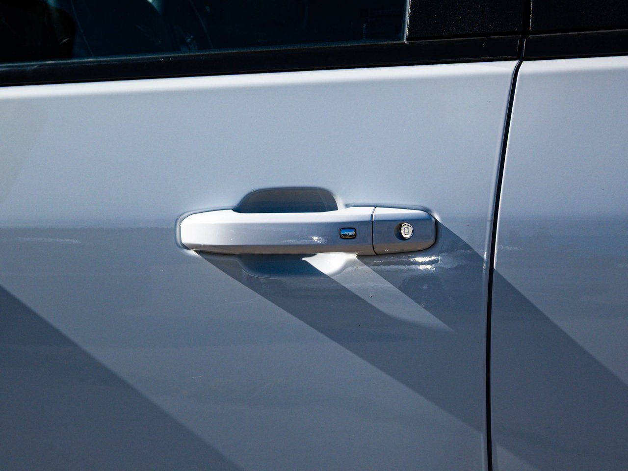 2024 Chevrolet Silverado 2500HD 4WD Crew Cab 159 LT White Sherwood Park - photo #5