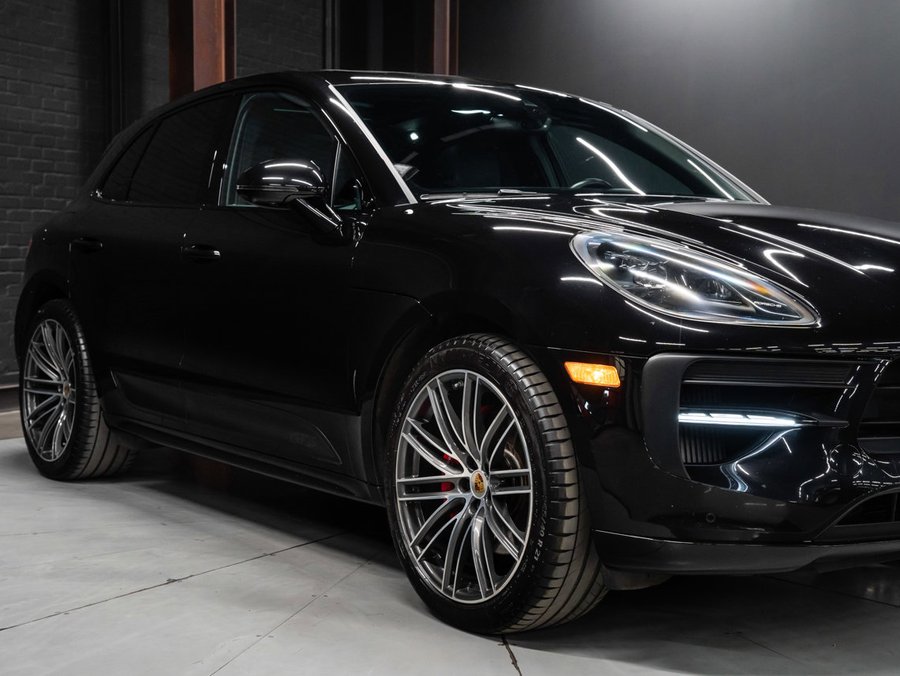 2021 Porsche Macan 2021 Black