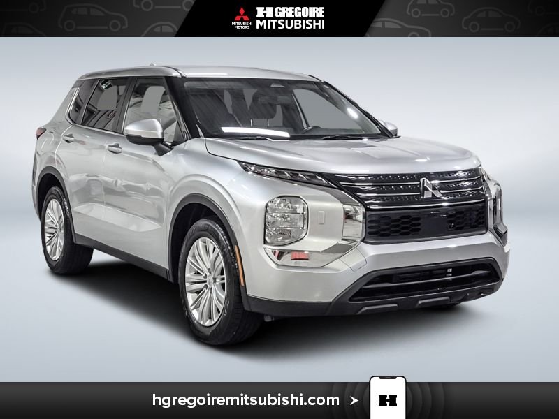 2022 Mitsubishi Outlander Grey Blainville - photo #0