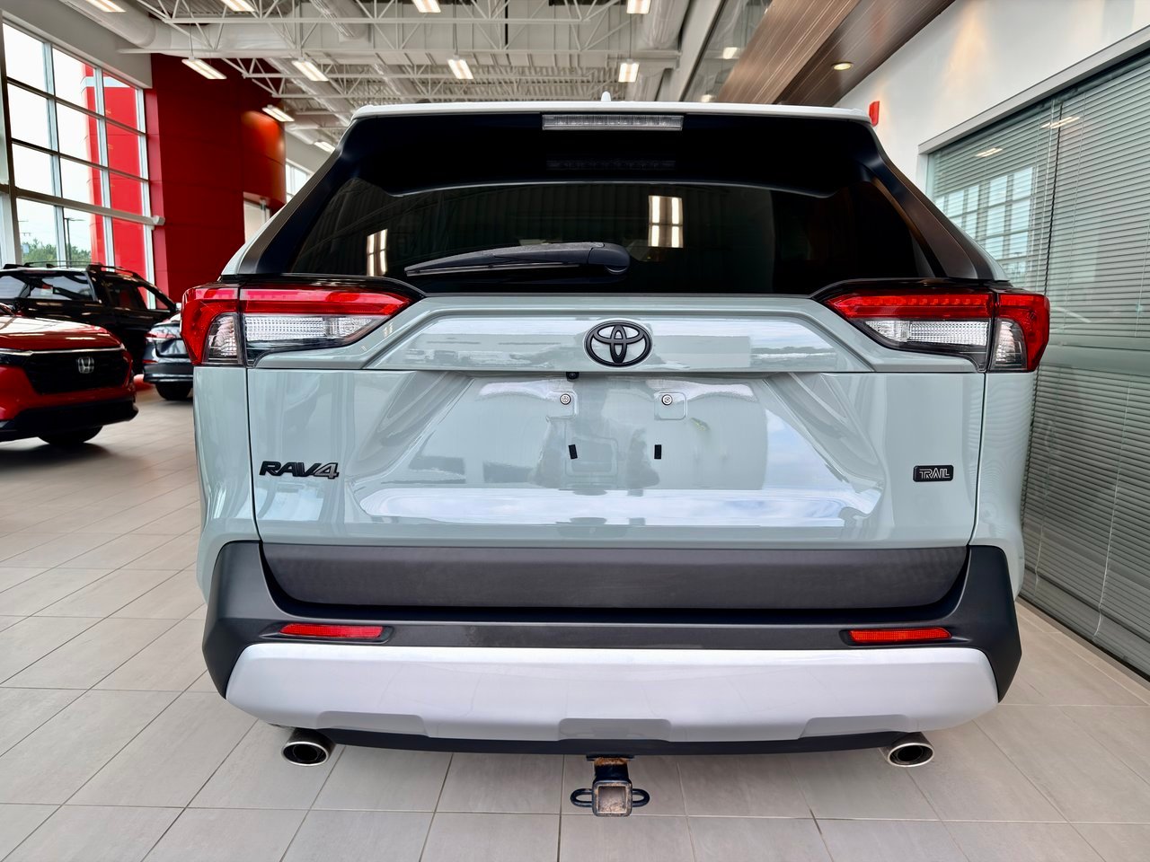 2020 Toyota RAV4 gray Notre-Dame-des-Prairies - photo #9