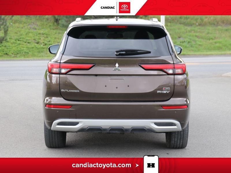 2023 Mitsubishi Outlander Plug-In Hybrid Bronze Laval - photo #8