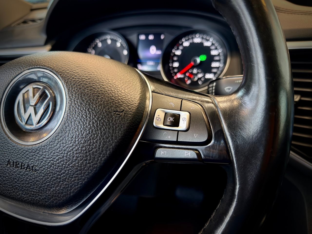2018 Volkswagen Atlas White Notre-Dame-des-Prairies - photo #28
