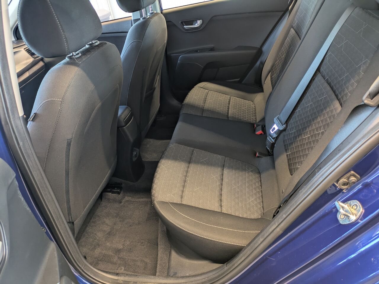 Kia Rio 5 portes 2019 Bleu Gatineau - photo #14