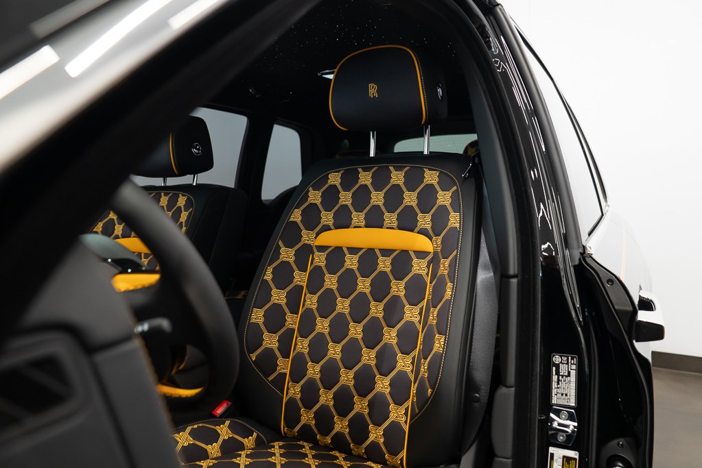 2025 Rolls-Royce Cullinan Black Kirkland - photo #15