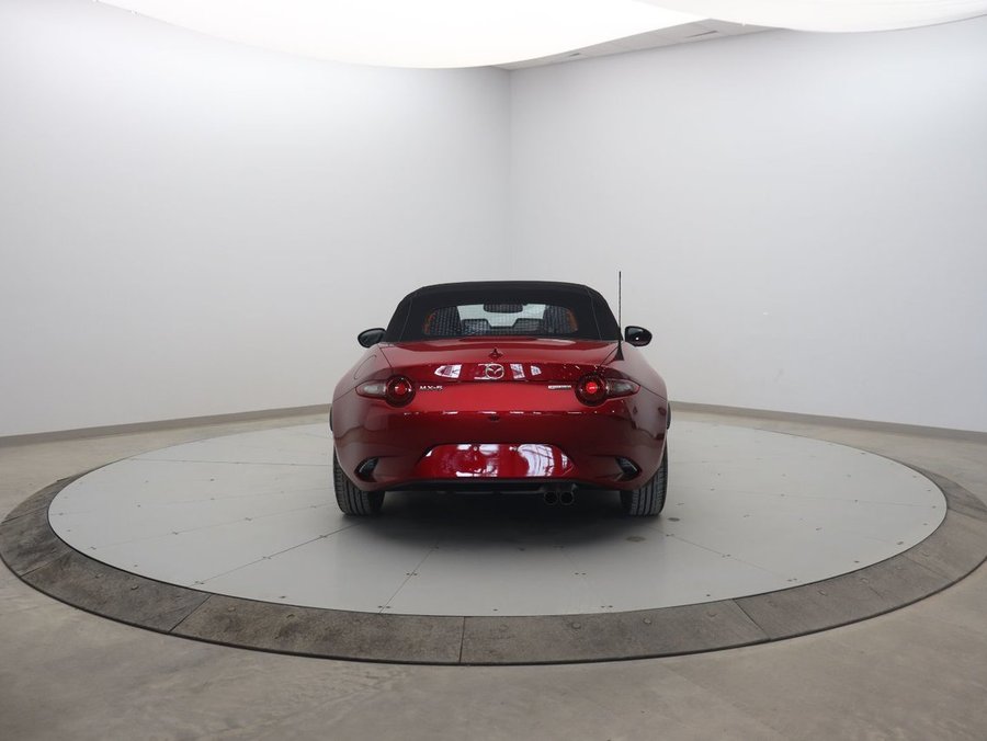2023 Mazda MX-5 2023 Red