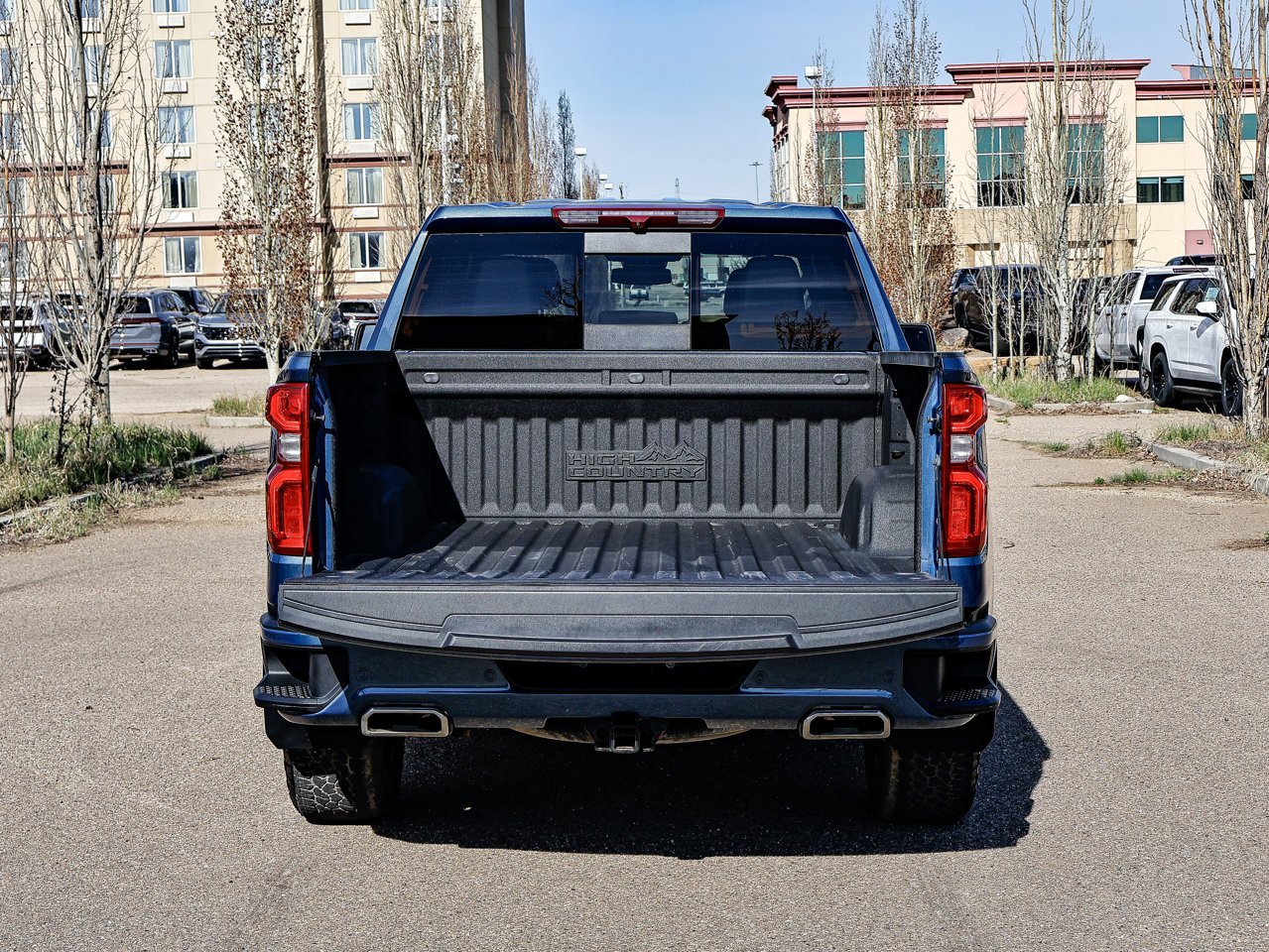 2024 Chevrolet Silverado 1500 4WD Crew Cab 147 High Country Blue Sherwood Park - photo #14