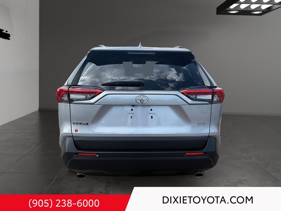 2021 Toyota RAV4 2021 Silver