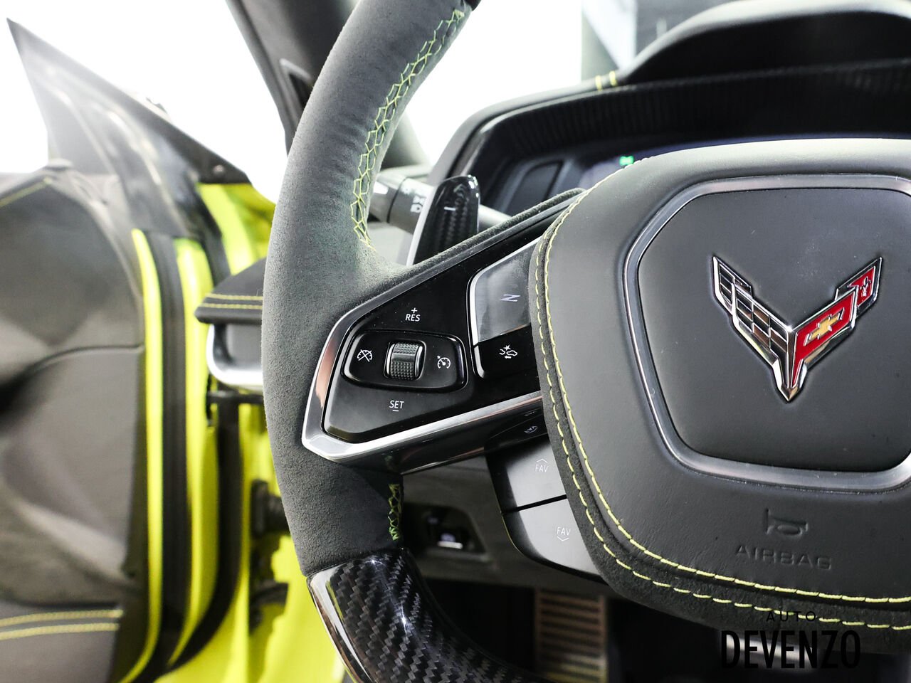 2024 Chevrolet Corvette Yellow Saint-Eustache - photo #19