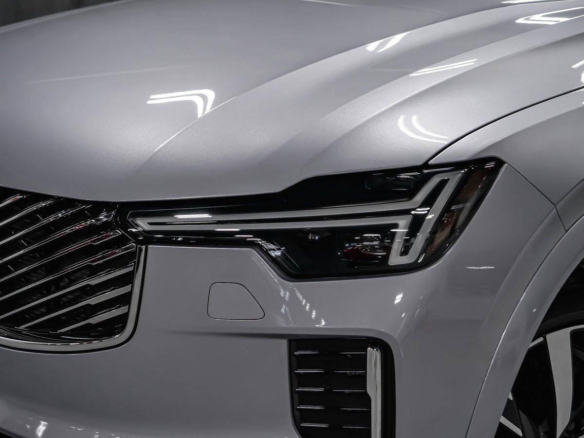 2026 Volvo XC90 B6 CORE BRIGHT Silver Montreal - photo #11
