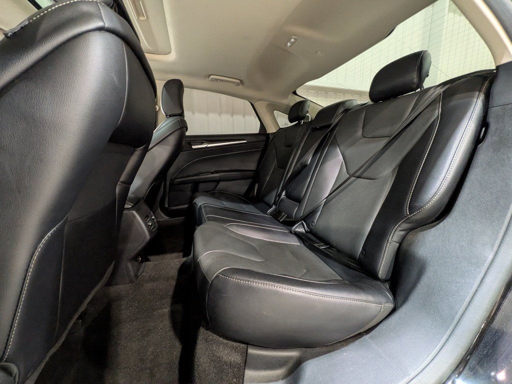 2020 Ford Fusion Energi Titanium FWD Black Val-David - photo #10