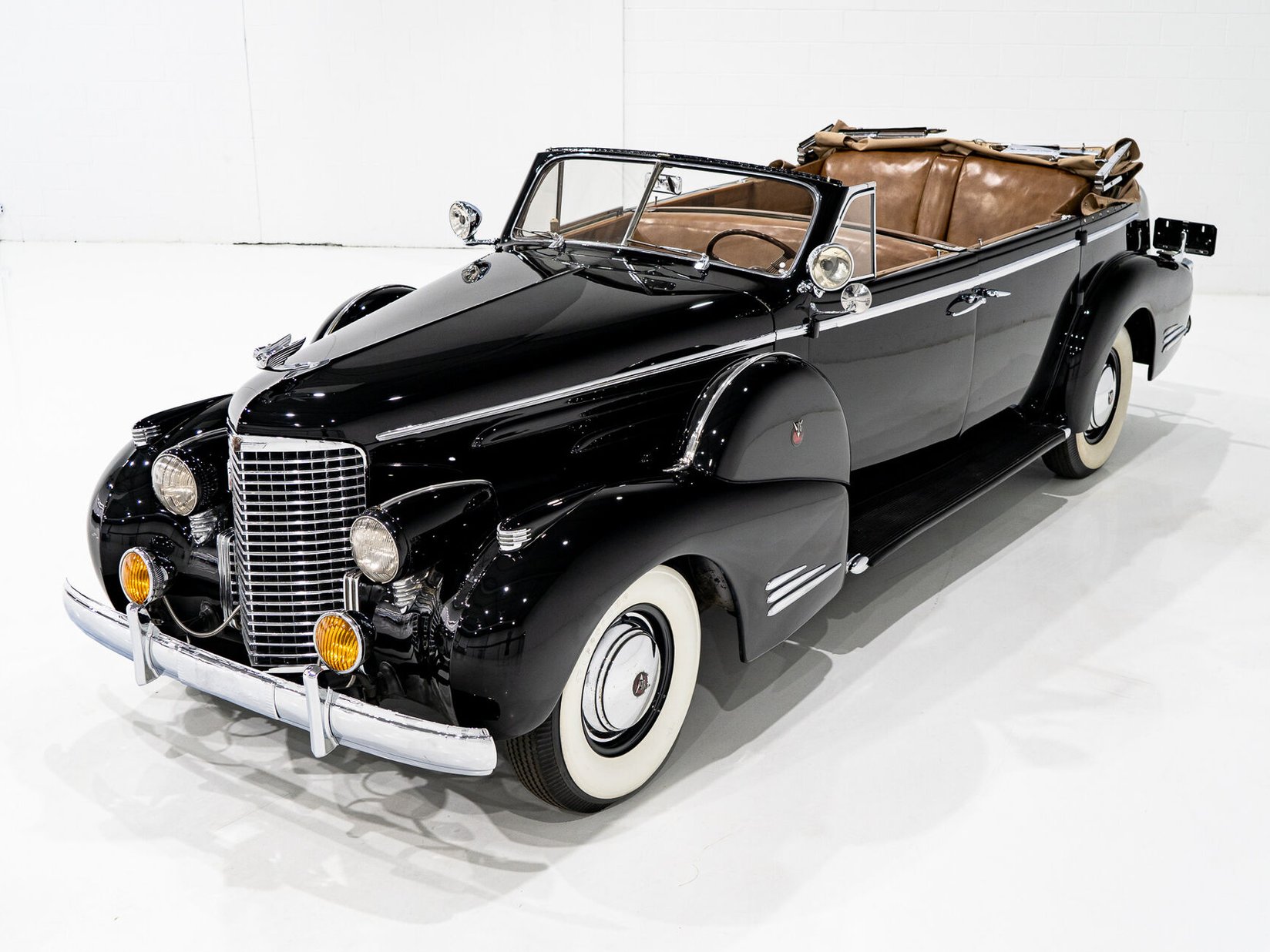 1938 Cadillac Series 90 **PRICE IN USD**1 of 13 V16 Black Montreal - photo #24
