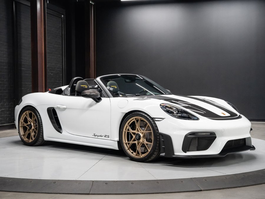 2024 Porsche 718 Spyder 2024 White