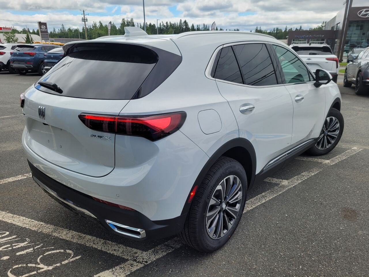 2026 Buick Envision Privilégiée 4 portes TI Iridescent White Tricoat Thetford Mines - photo #2