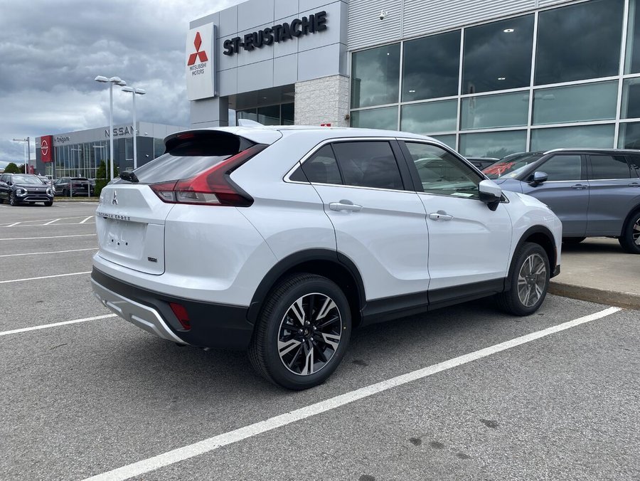 2026 Mitsubishi Eclipse Cross SE S-AWC utilitaire sport 4x4 White Diamond