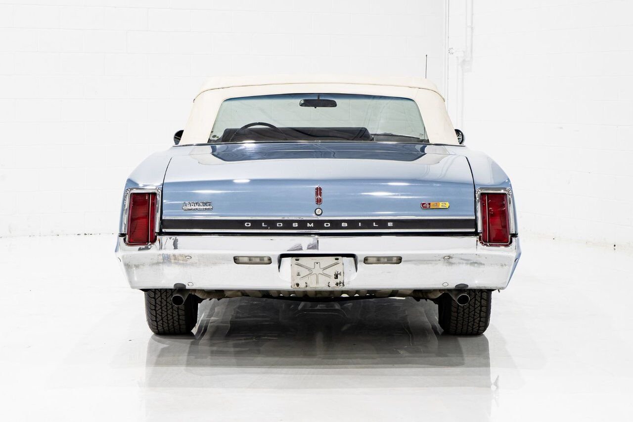 1966 Oldsmobile 442 PRIX EN USD | Matching# 400cu.in. 4-Speed Blue Montreal - photo #23