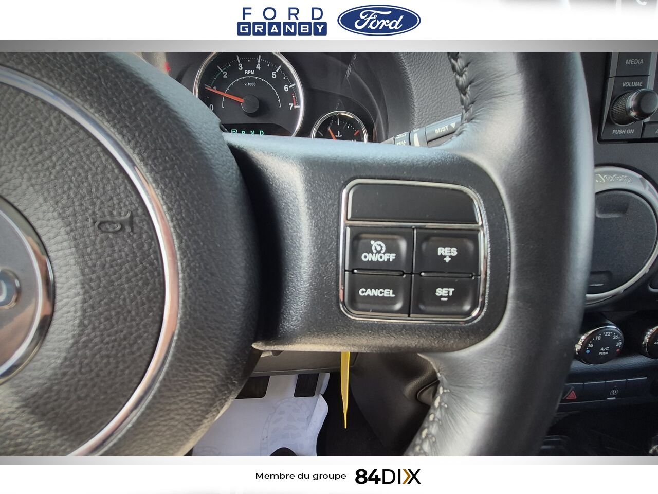 Jeep Wrangler Unlimited 2017 Bleu Granby - photo #16