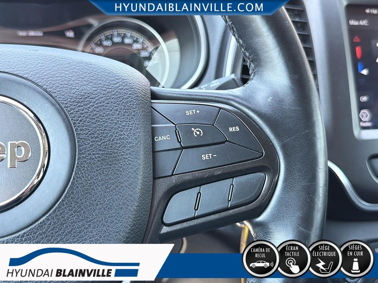 2020 Jeep Cherokee White Blainville - photo #13