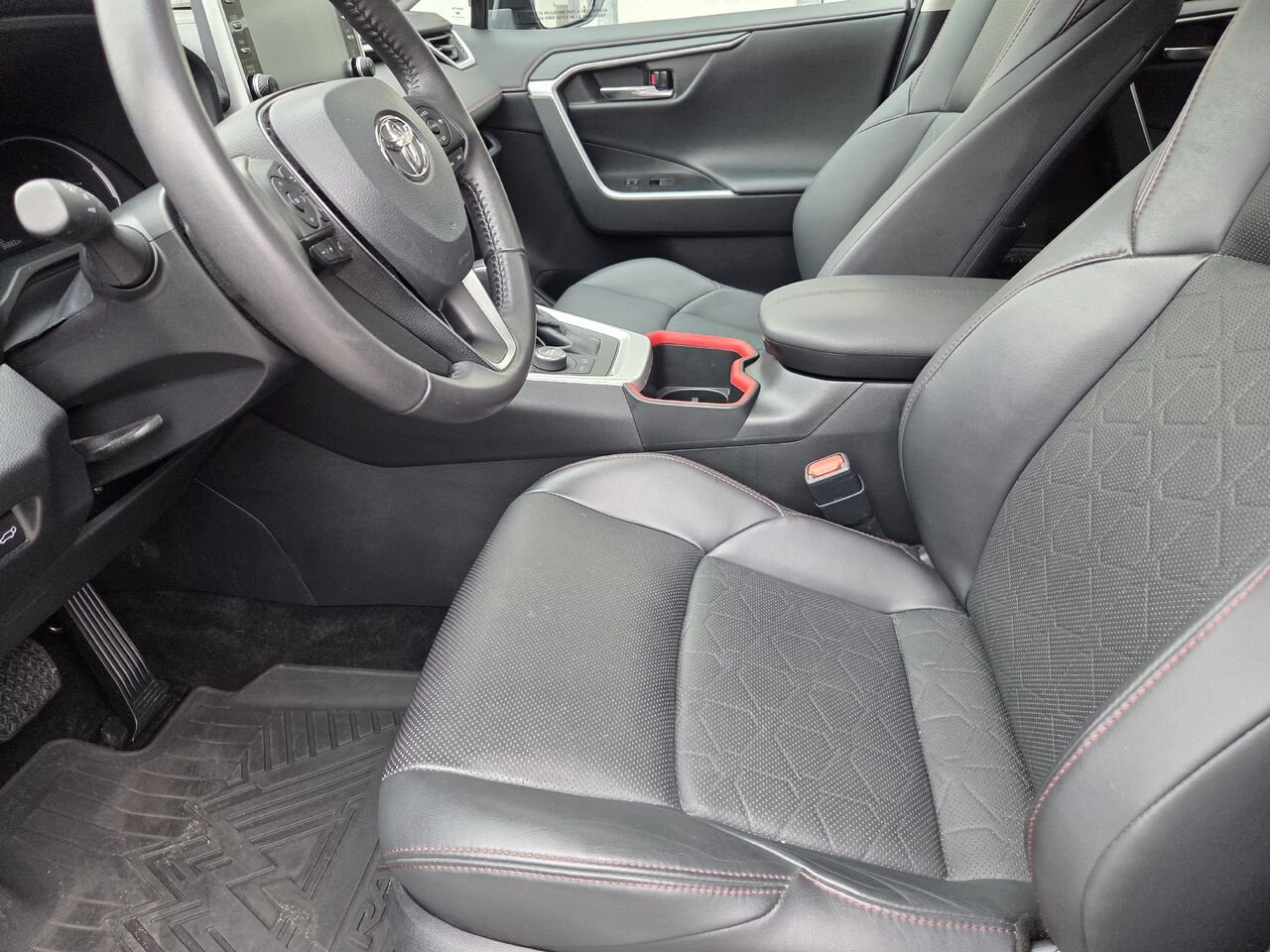 2022 Toyota RAV4 Grey Mont-Laurier - photo #10