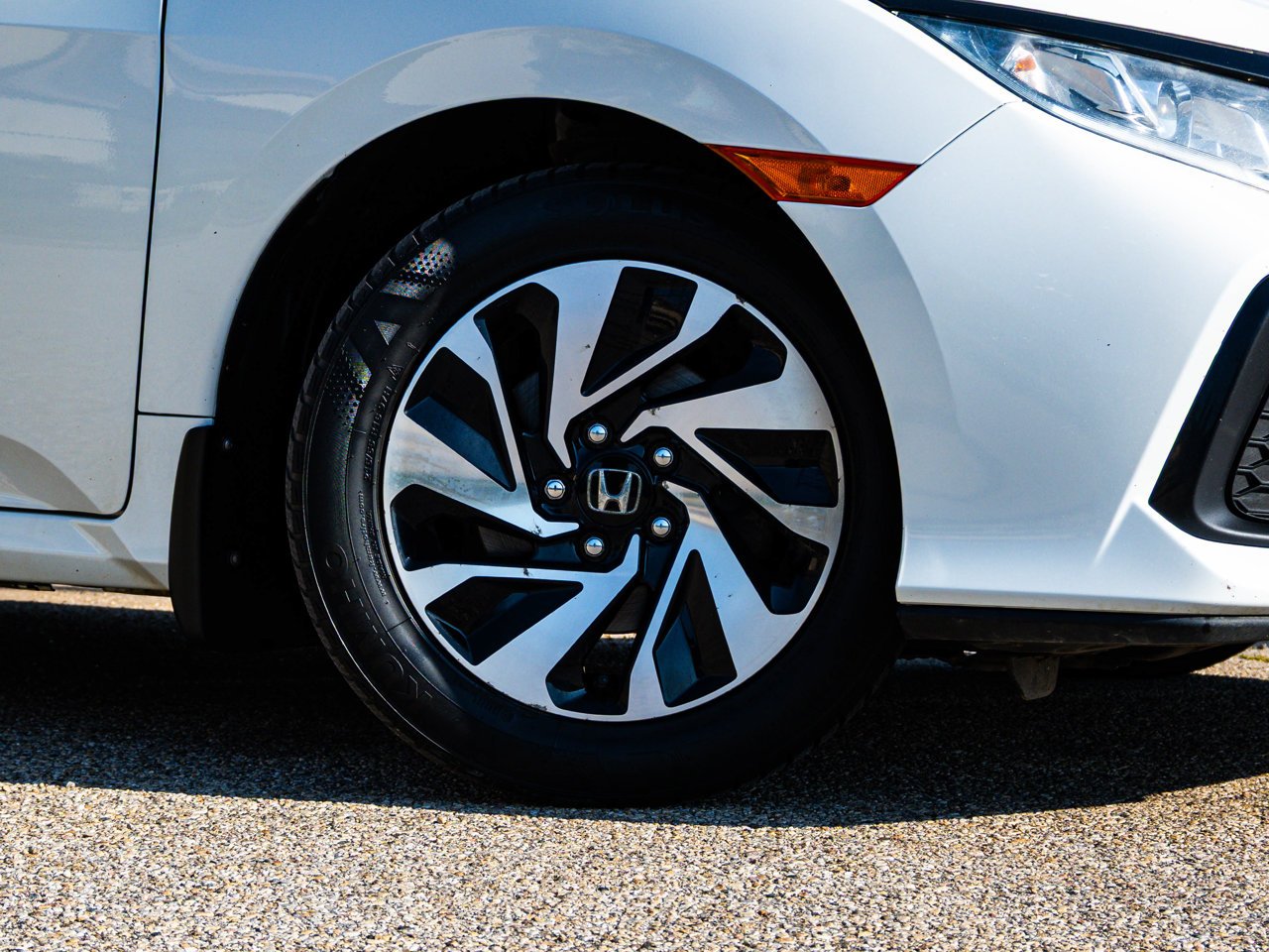 2018 Honda Civic Hatchback LX CVT White Sherwood Park - photo #4