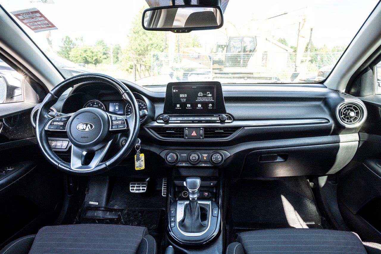 2020 Kia Forte5 White Gatineau - photo #21
