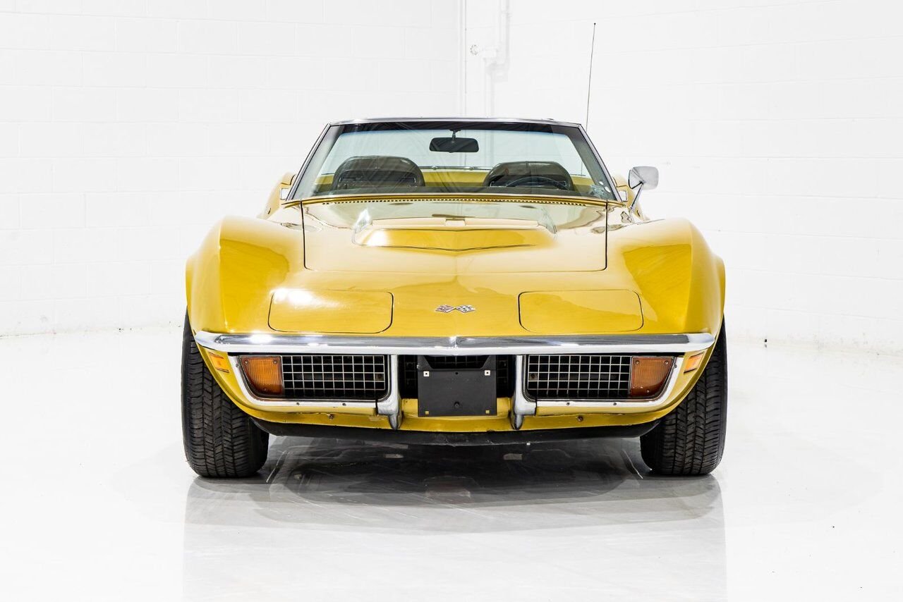 1972 Chevrolet Corvette Unrestored matching# LT1 with documented 103,454km(64,283mi) | PRIX EN USD Gold Montreal - photo #1