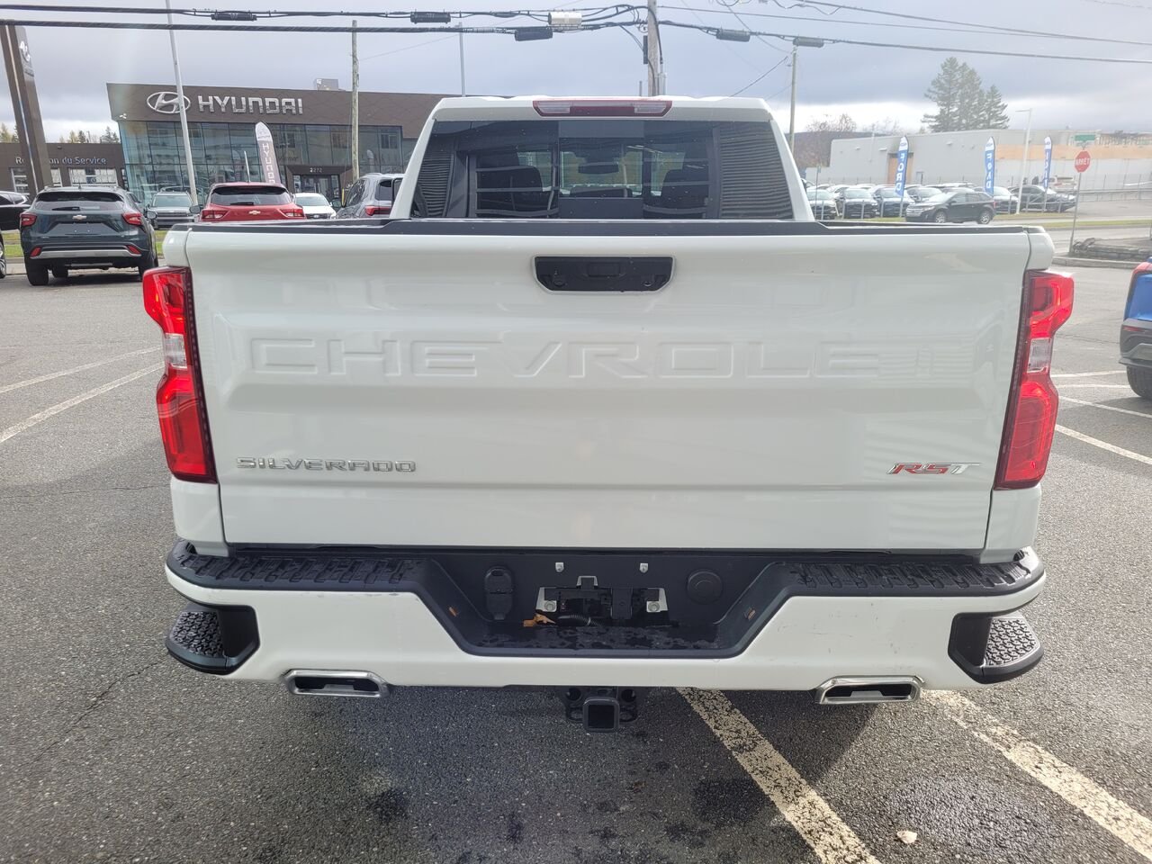 2026 Chevrolet Silverado 1500 RST cabine multiplace 4RM 157 po SUMMIT WHITE Thetford Mines - photo #3