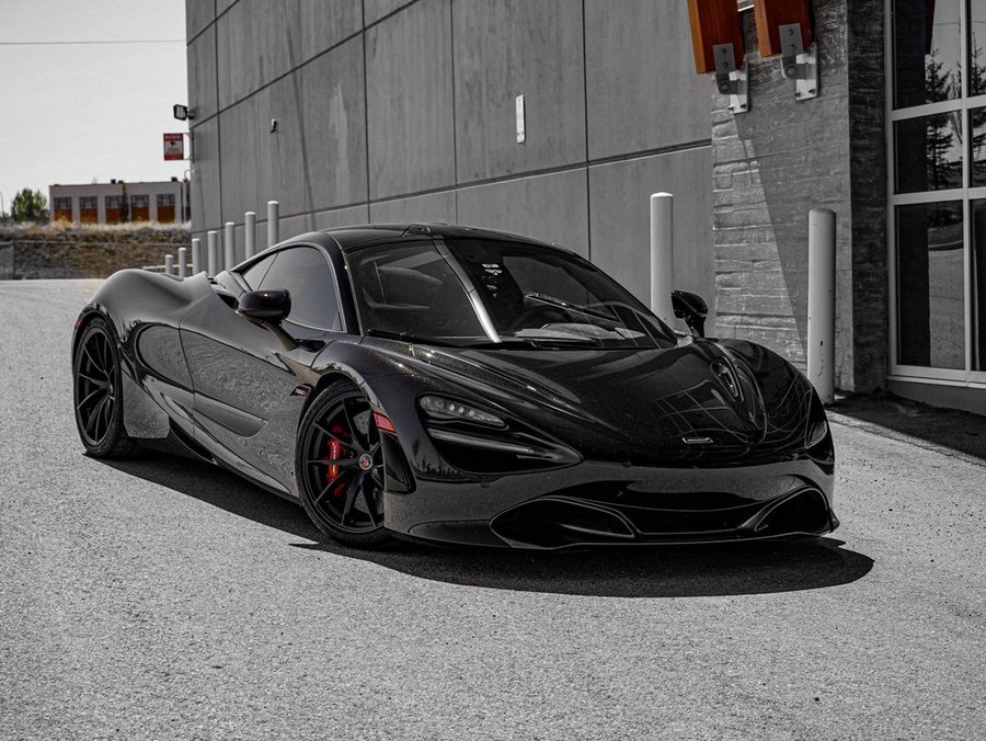 2018 McLaren 720S 2018 Black