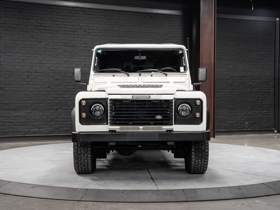 2002 Land Rover Defender 110 TD5 2002 White