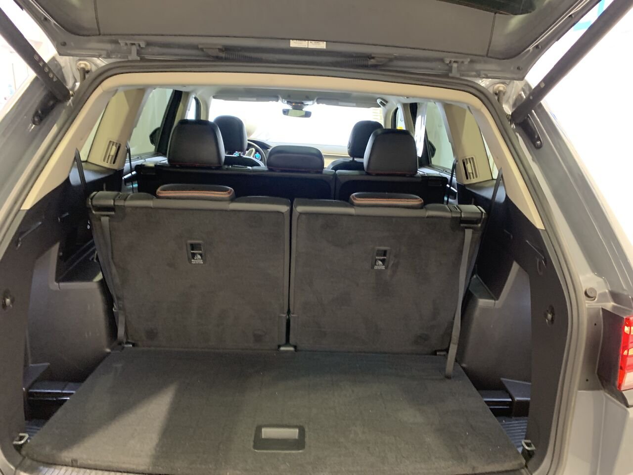 Volkswagen Atlas PEAK EDITION ATLAS PEAK EDITION 2025 Gris Châteauguay - photo #11