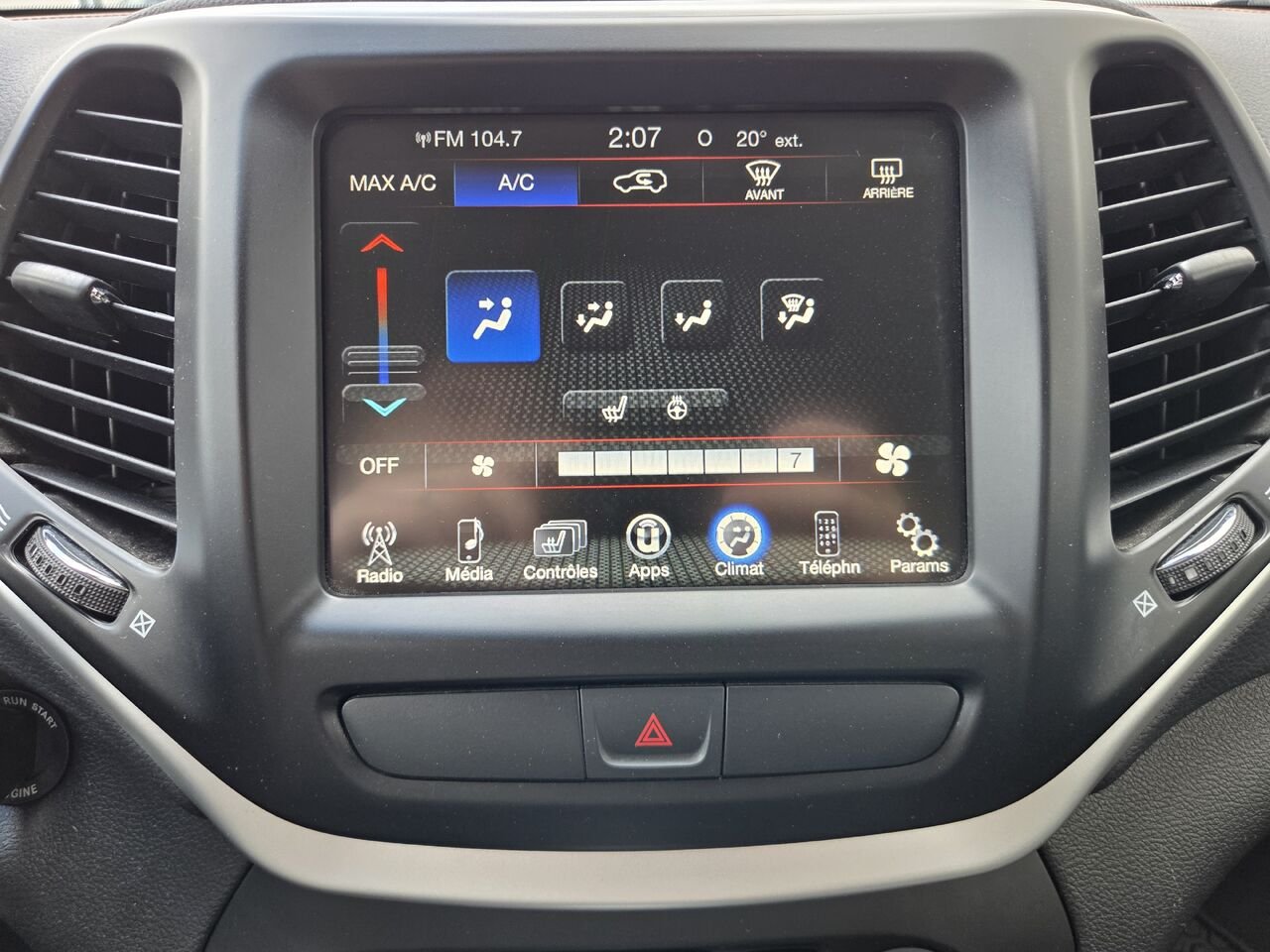 2018 JEEP CHEROKEE Silver Mont-Laurier - photo #19