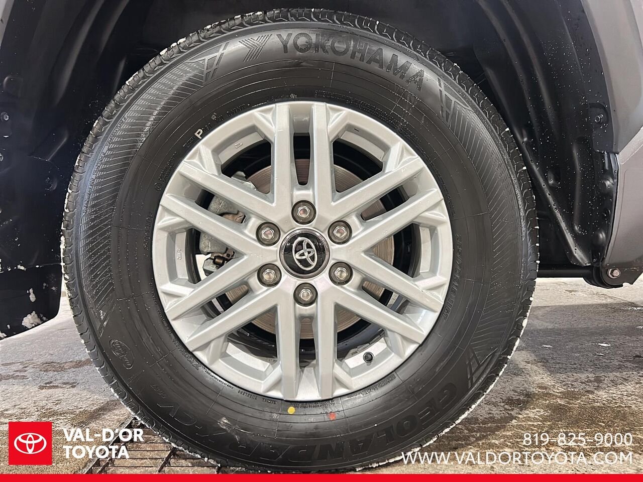 Toyota Tundra SR5 Double Cab 4x4 caisse longue 2026 Gris magnétique métallisé Val-d'Or - photo #5