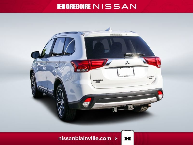 2018 Mitsubishi Outlander White Blainville - photo #5