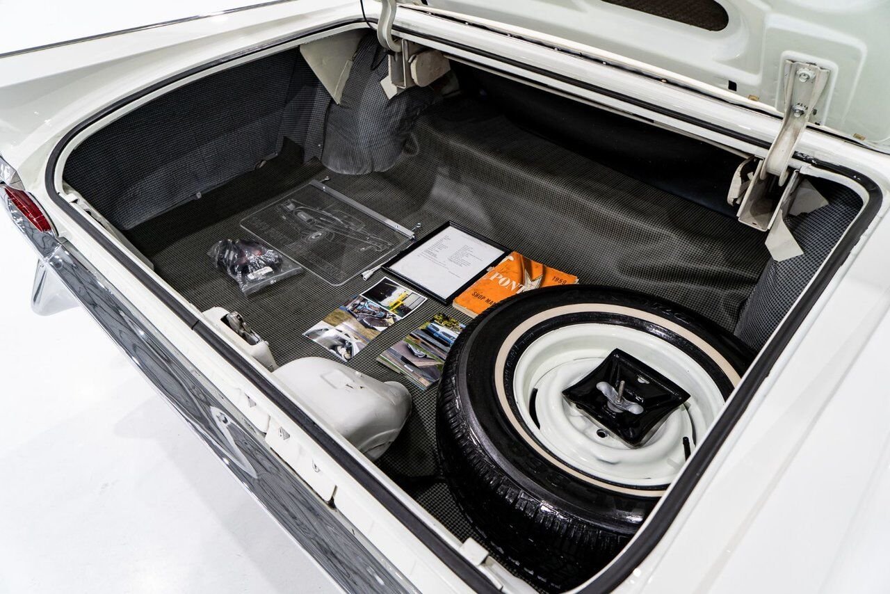 Pontiac PARISIENNE **PRIX EN USD** Fully restored with 261cu.in. and GM built sheet 1959 Blanc Montréal - photo #88