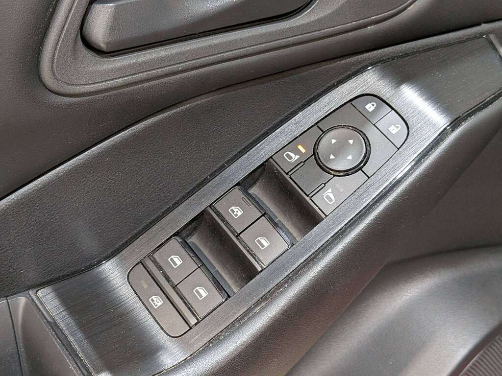 2024 Nissan Rogue AWD S Red Val-David - photo #32