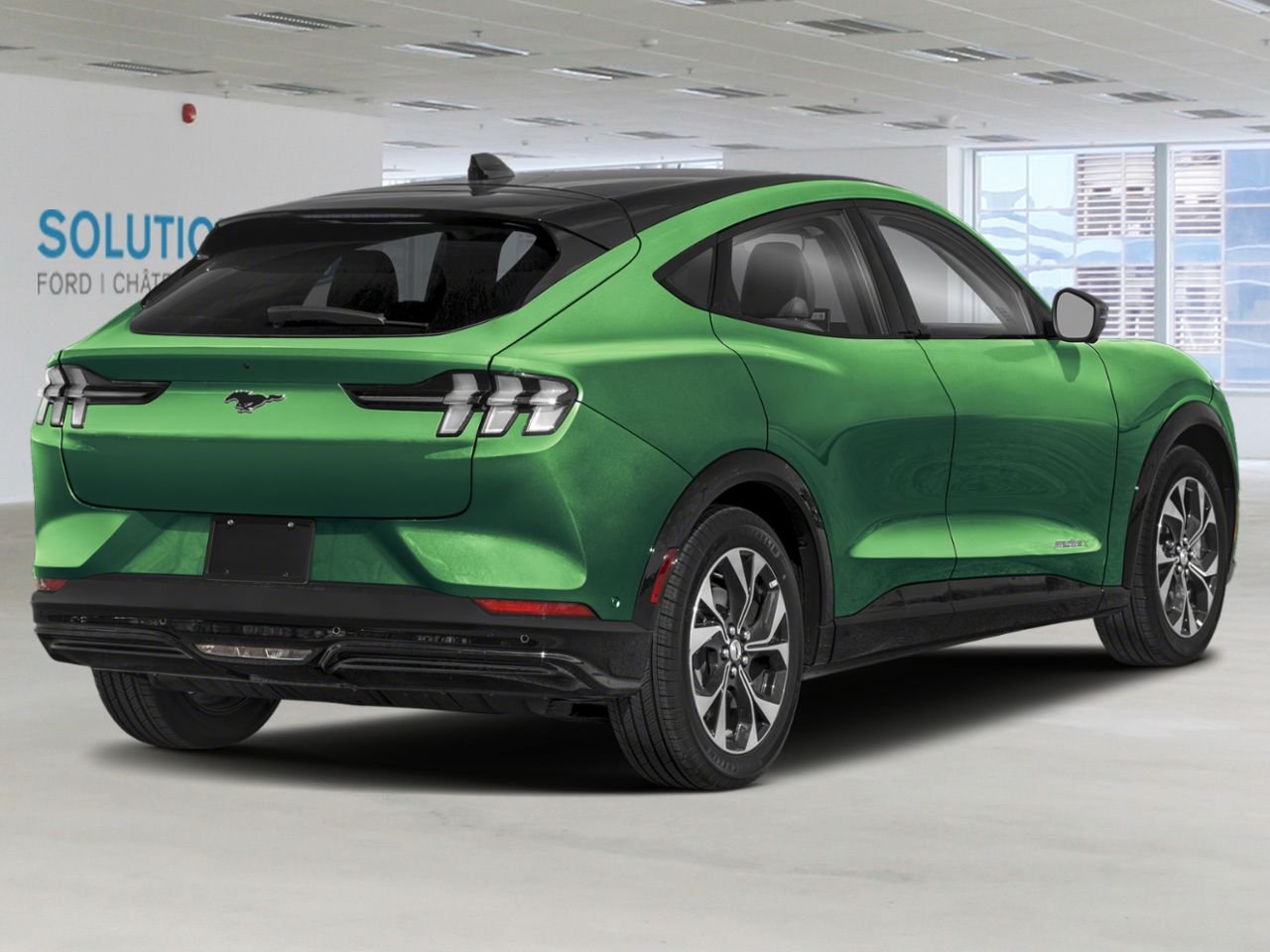 Ford Mustang Mach-E HAUT DE GAMME TI 2026 Vert éruption métallisé Châteauguay - photo #1