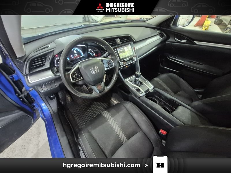 Honda Civic 2018 Bleu Blainville - photo #16