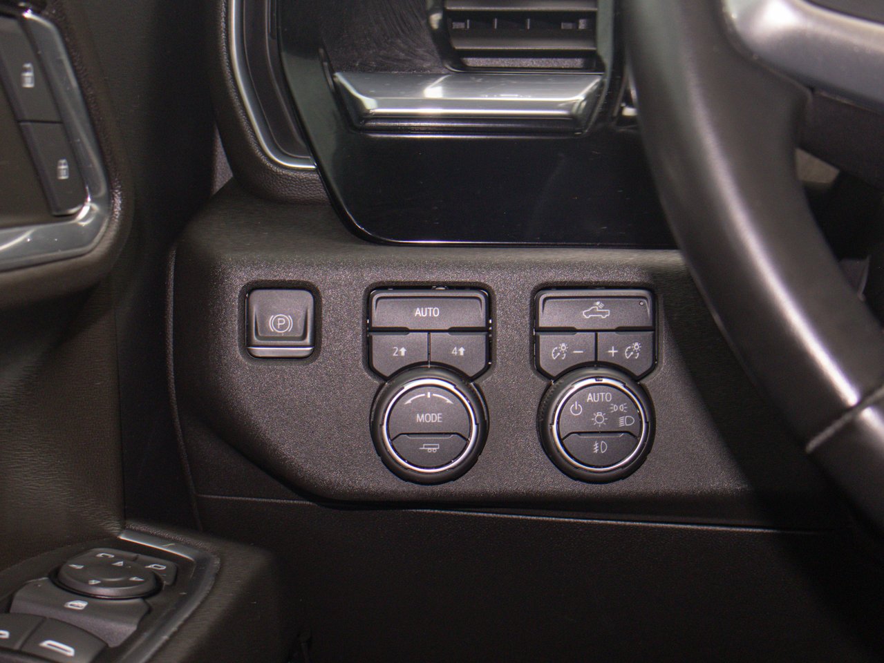 2024 Chevrolet Silverado 1500 4WD Crew Cab 147 RST Black Sherwood Park - photo #22
