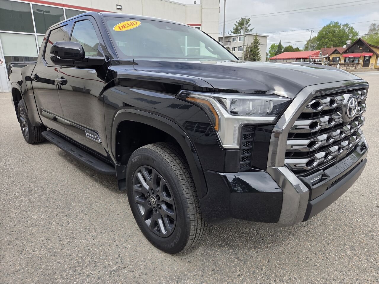 2026 Toyota TUNDRA Black Mont-Laurier - photo #2