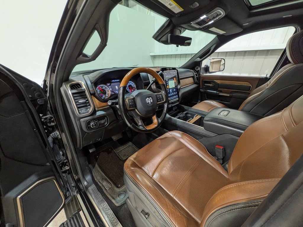 2021 Ram 2500 Limited Longhorn 4x4 Crew Cab 6'4" Box Black Val-David - photo #10