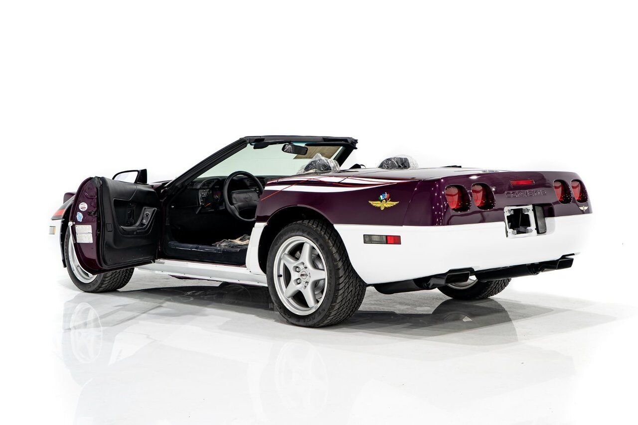 Chevrolet Corvette *PRIX EN USD* RPO Z4Z PACE CAR PRESENTED IN DELIVERY PACKAGING WITH ONLY 192MILES (307KM) FROM NEW 1995 Blanc Montréal - photo #71