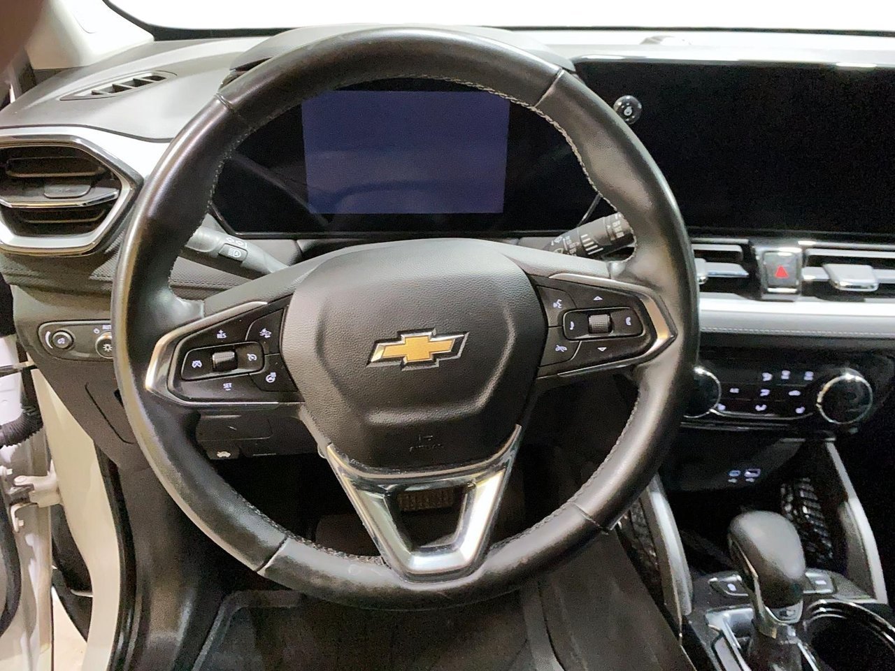 Chevrolet Trailblazer NIV KL79MRSL8RB047217 2024 Blanc Chicoutimi - photo #11