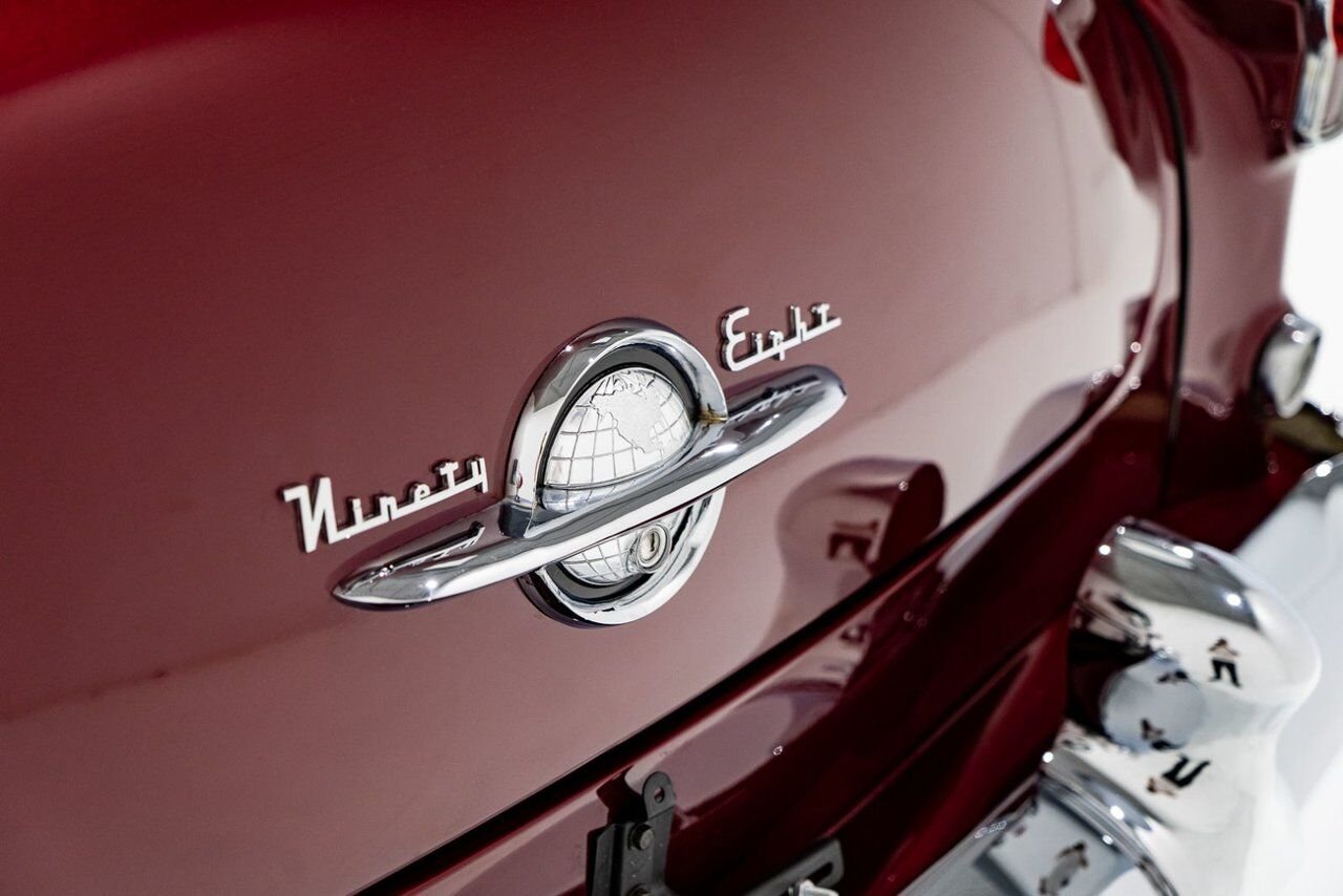 1953 Oldsmobile 98 PRIX EN USD | Convertible Beautifully Presented from complete Restoration Red Montreal - photo #5