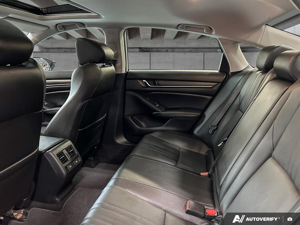 2019 Honda Accord Sedan 2600116B | EX-L White Edmonton - photo #22