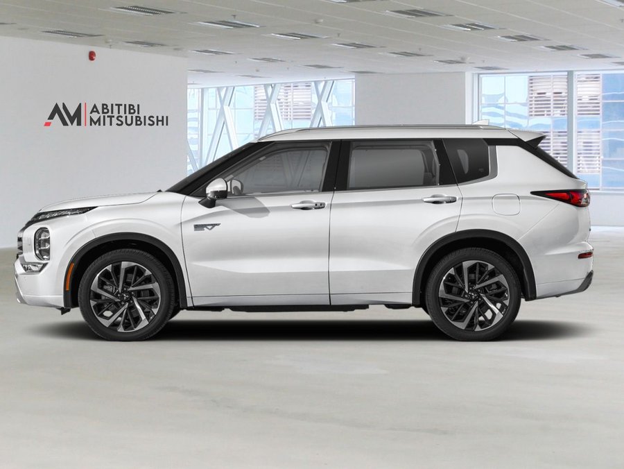 2026 MITSUBISHI Outlander Plug-In Hybrid GT S-AWC White Diamond Premium Finish