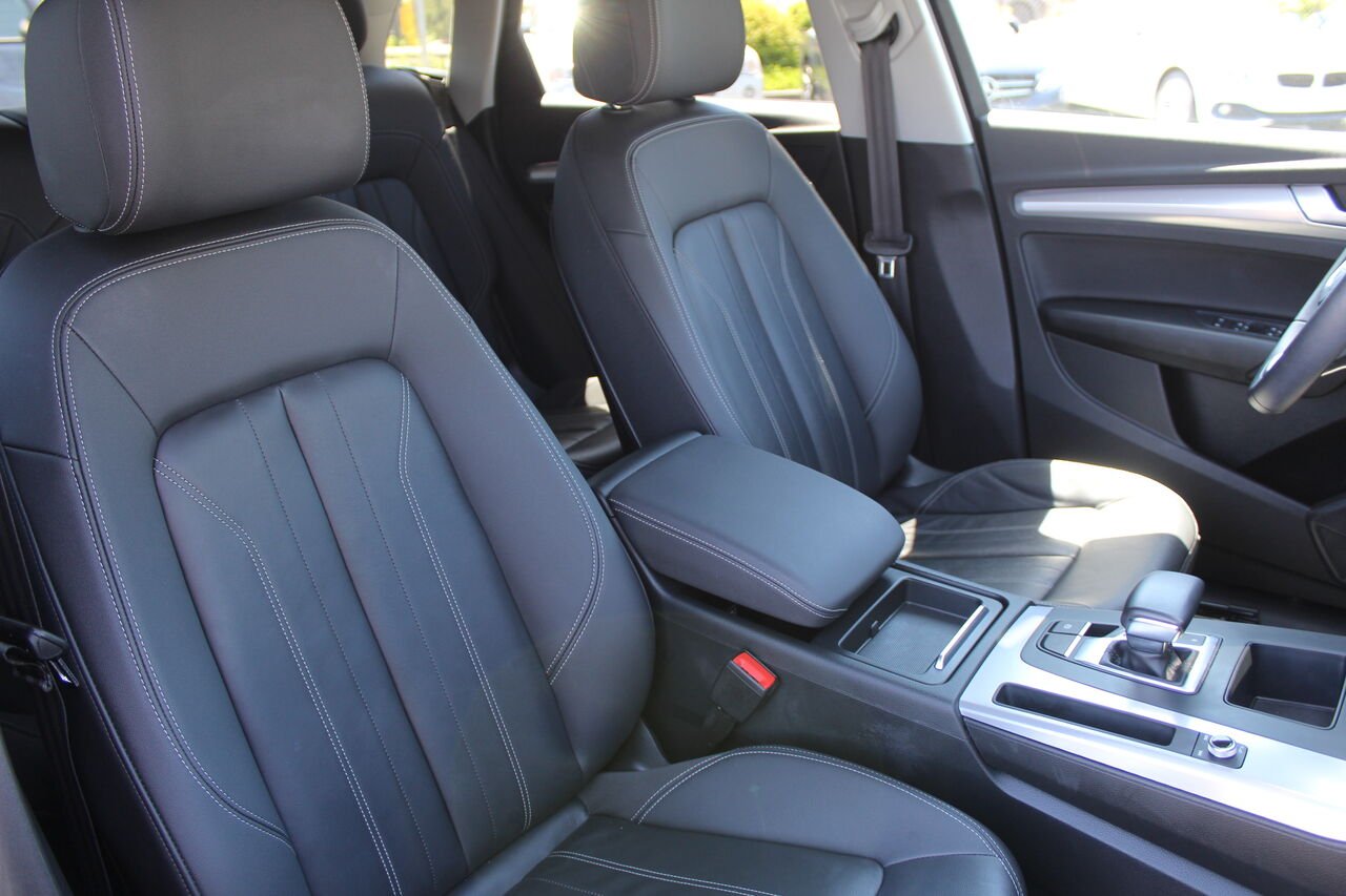 2022 Audi Q5 VIN: WA1EABFY3N2063336 Black Sainte-Rose - photo #9